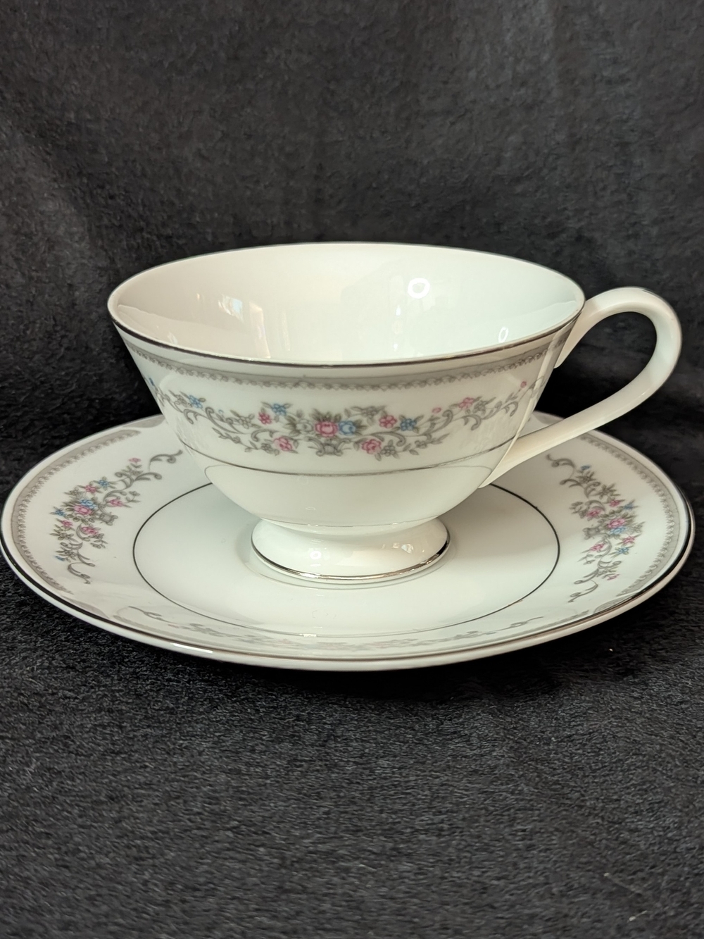 Vintage Crest Wood "RoseBriar Pattern" Footed Teacup And Saucer